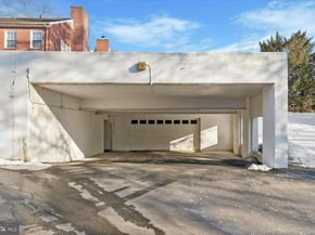 922 W Montgomery Avenue, Ardmore PA 19003