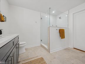 7005 Pipers Glen Way, Philadelphia PA 19119