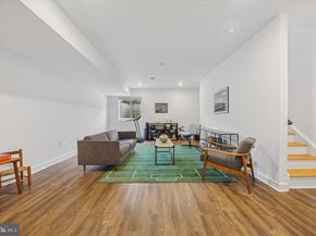 7005 Pipers Glen Way, Philadelphia PA 19119