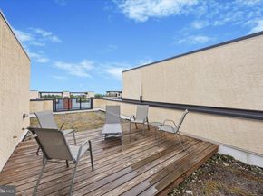 7005 Pipers Glen Way, Philadelphia PA 19119