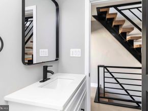 1725 W Thompson Street, Philadelphia PA 19121