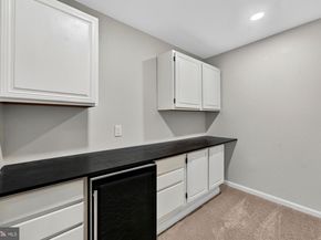 930 Park Street SE, Vienna VA 22180