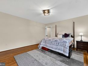 930 Park Street SE, Vienna VA 22180