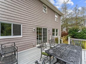 930 Park Street SE, Vienna VA 22180