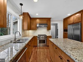 930 Park Street SE, Vienna VA 22180