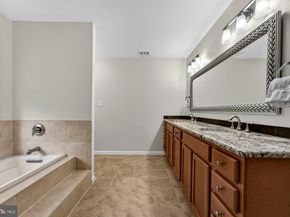 930 Park Street SE, Vienna VA 22180