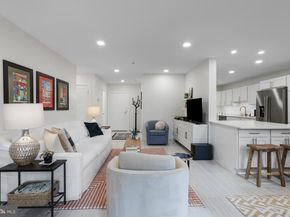 1016 S Wayne Street T12, Arlington VA 22204