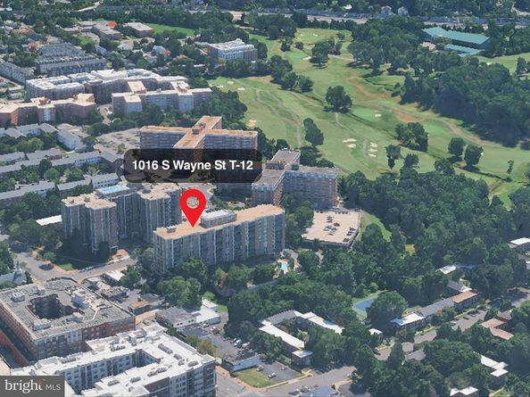 1016 S Wayne Street T12, Arlington VA 22204