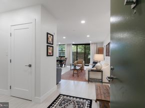 1016 S Wayne Street T12, Arlington VA 22204