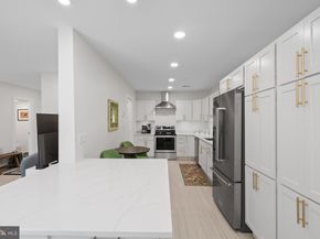 1016 S Wayne Street T12, Arlington VA 22204