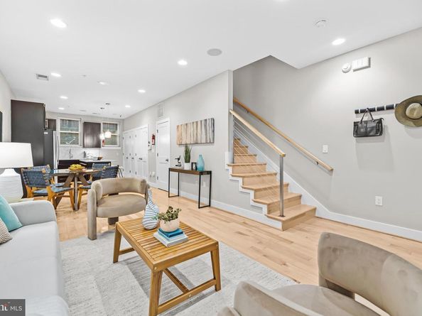 751 P Street NW 9, Washington DC 20001