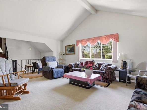 1265 Old York Road, Warminster PA 18974