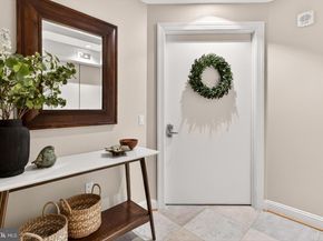 1881 N Nash Street 511, Arlington VA 22209