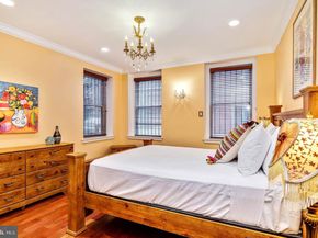 26 S Strawberry Street, Philadelphia PA 19106