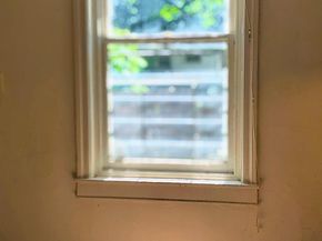 24 W Duval Street, Philadelphia PA 19144