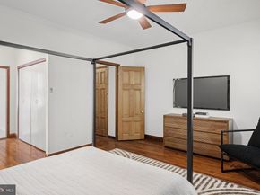 2424 Lombard Street, Philadelphia PA 19146