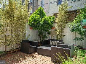 2424 Lombard Street, Philadelphia PA 19146