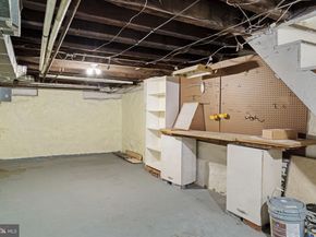 2424 Lombard Street, Philadelphia PA 19146