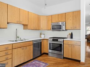 2424 Lombard Street, Philadelphia PA 19146