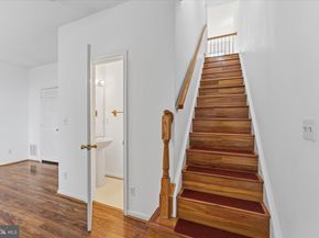 2550 James Monroe Circle, Herndon VA 20171