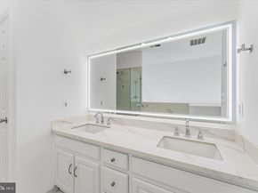 2550 James Monroe Circle, Herndon VA 20171