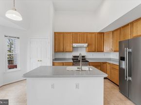 2550 James Monroe Circle, Herndon VA 20171
