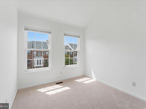 2550 James Monroe Circle, Herndon VA 20171
