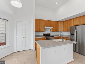 2550 James Monroe Circle, Herndon VA 20171
