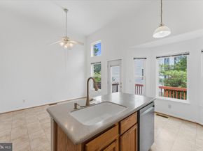 2550 James Monroe Circle, Herndon VA 20171