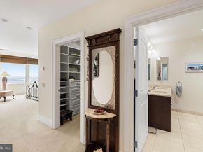 50 S 16TH Street 4210, Philadelphia PA 19102