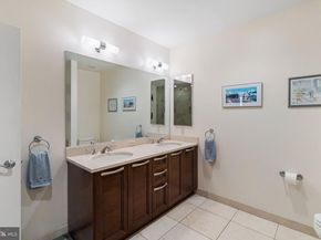 50 S 16TH Street 4210, Philadelphia PA 19102