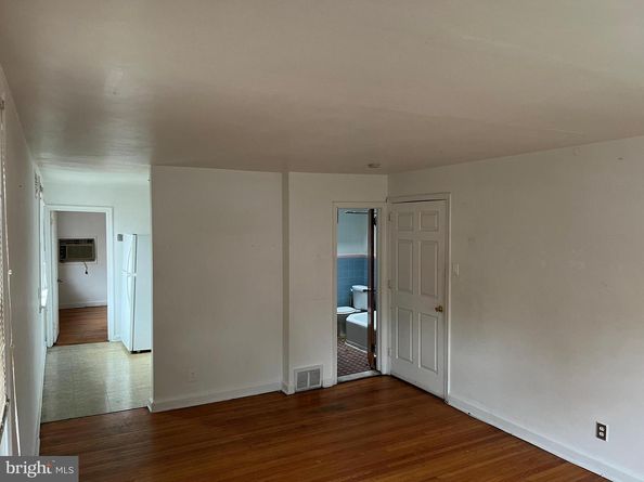 7235 Dungan Road, Philadelphia PA 19111