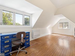 554 W Ellet Street, Philadelphia PA 19119