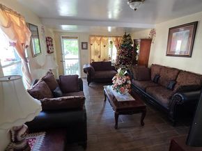1142 Chestnut Street, Darby PA 19023