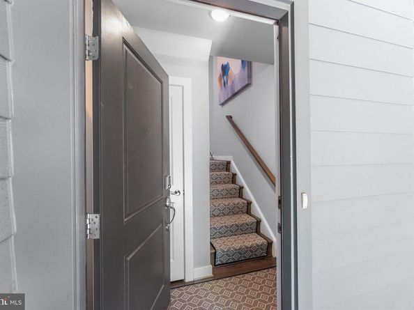 13363 Launders Street, Herndon VA 20171