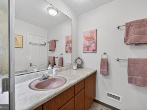 227 N Edison Street, Arlington VA 22203