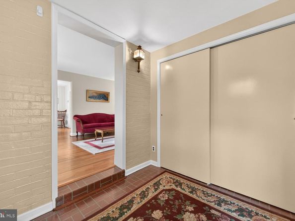 227 N Edison Street, Arlington VA 22203