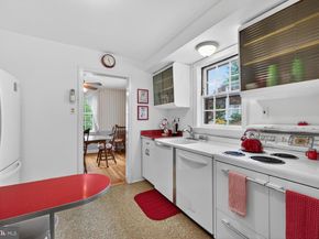 227 N Edison Street, Arlington VA 22203