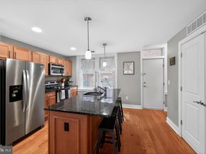 4300 Spruce Street B304, Philadelphia PA 19104