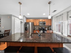 4300 Spruce Street B304, Philadelphia PA 19104