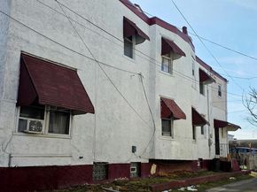 208 Walnut Street, Darby PA 19023