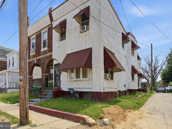 208 Walnut Street, Darby PA 19023