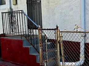 208 Walnut Street, Darby PA 19023