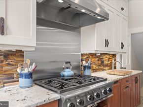 2828 27TH Street NW, Washington DC 20008