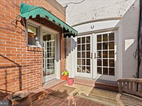2828 27TH Street NW, Washington DC 20008