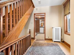 148 Vine Street, Philadelphia PA 19106