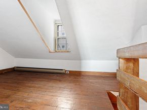 148 Vine Street, Philadelphia PA 19106