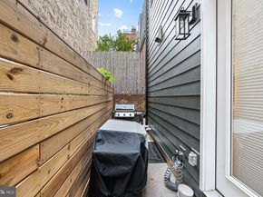 1215 Addison Walk, Philadelphia PA 19147