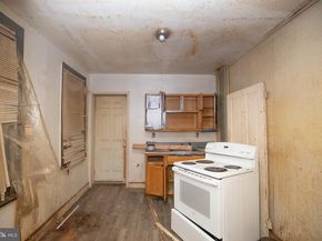 2453 N Bouvier Street, Philadelphia PA 19132