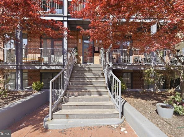 2412 17TH Street NW 305, Washington DC 20009